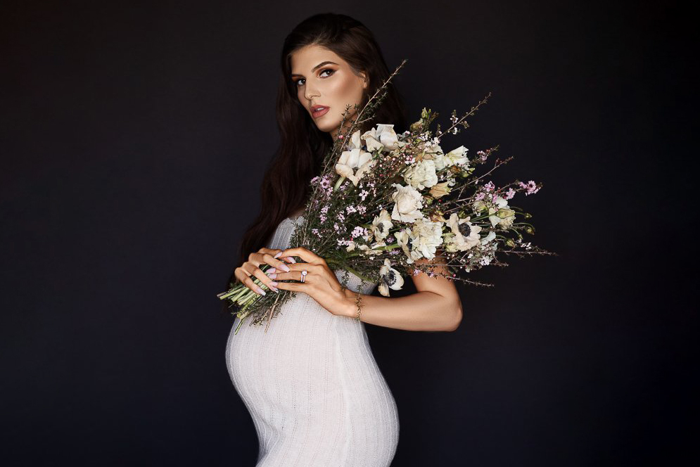 ideas for maternity photoshoot