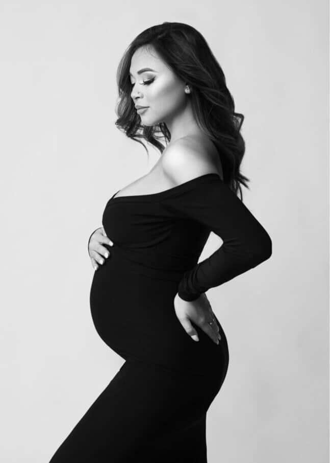 black and white maternity shoot