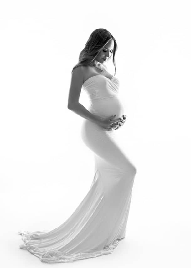 black and white maternity shoot