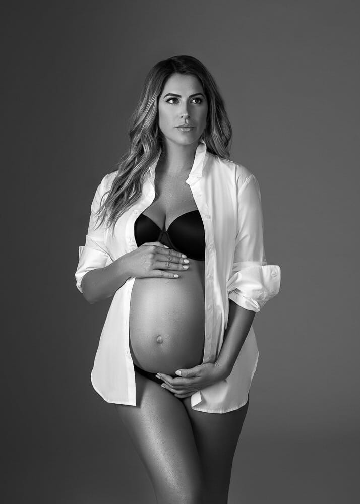 black and white maternity shoot