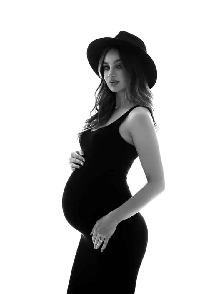 black and white maternity shoot