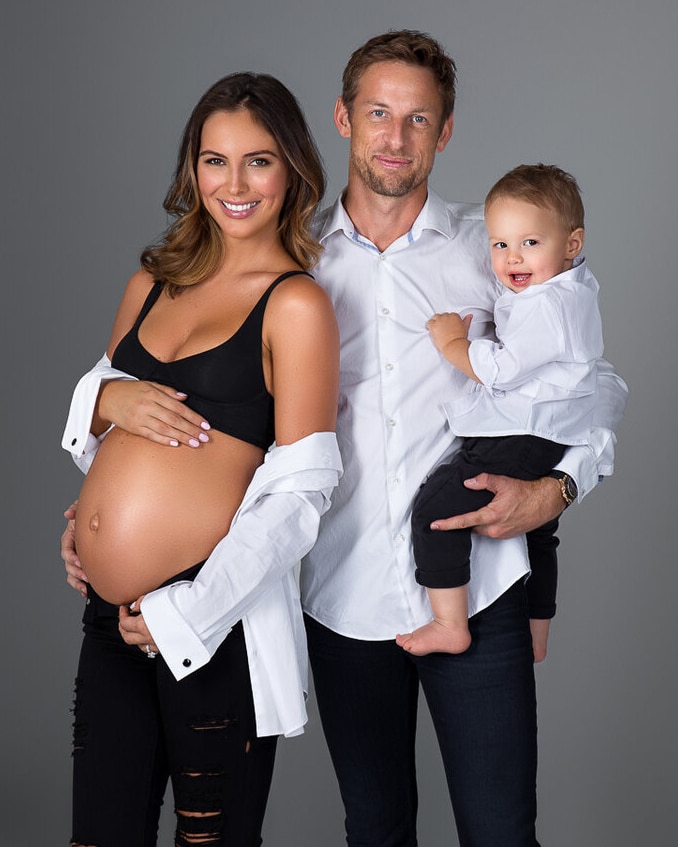 couple maternity photoshoot ideas