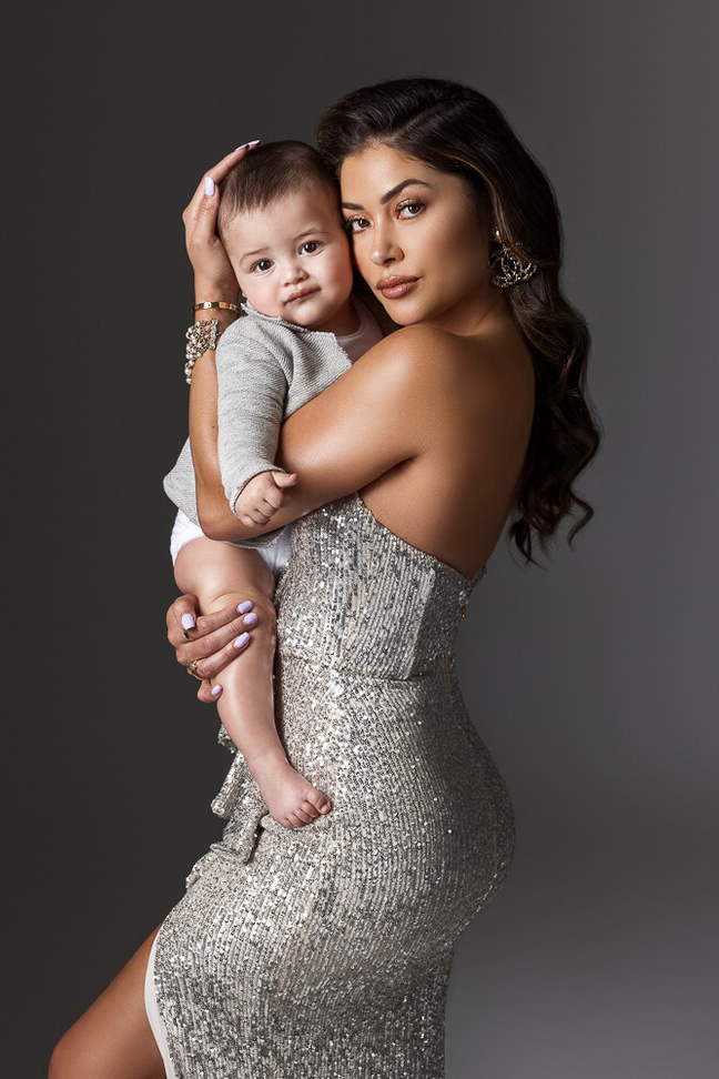 Mother – Nicole Carson Bonilla Portrait Studio