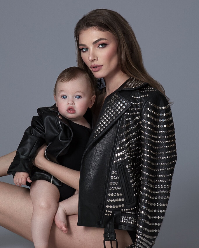 13 Ideas for the Perfect Mommy and Me Photoshoot Outfits