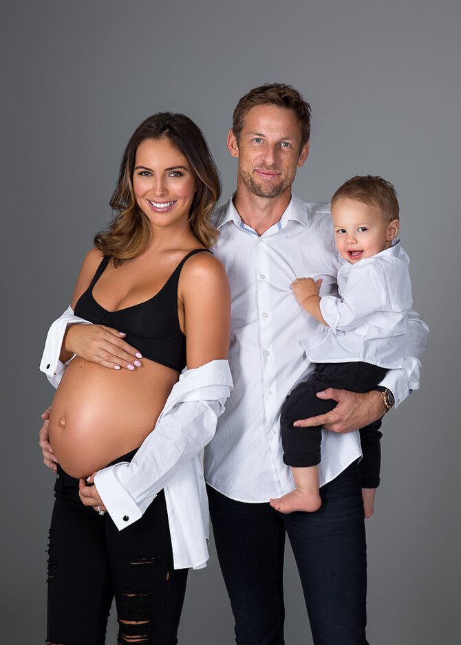 maternity photo shoot ideas at home
