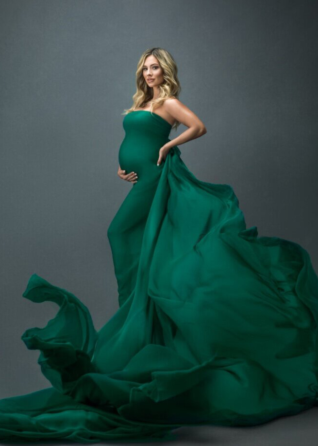 maternity photoshoot in studio