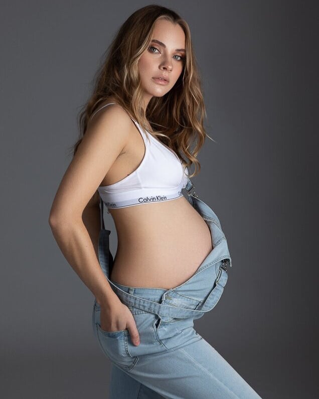 maternity photos cinematic