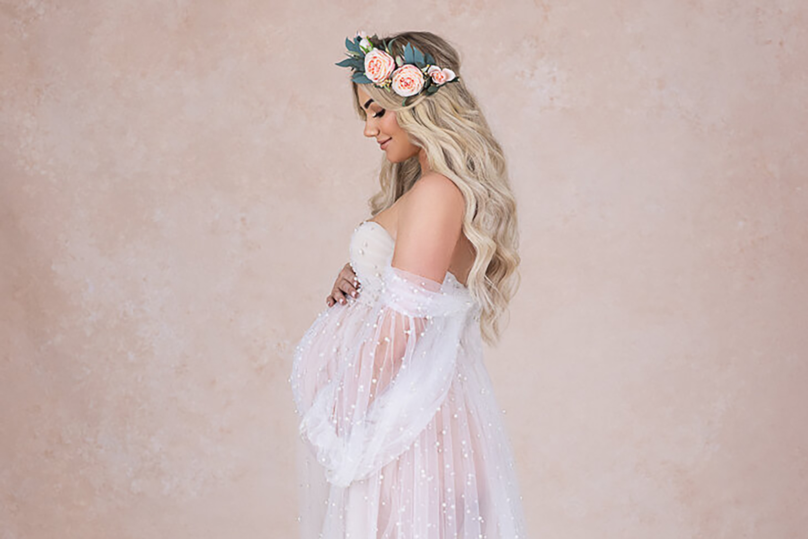 plus size maternity photoshoot